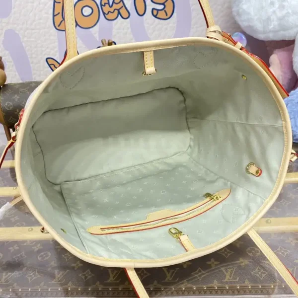 Louis Vuitton Neverfull MM White - Image 4