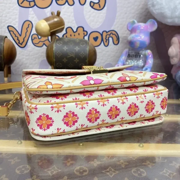 Louis Vuitton Pochette Metis Orange - Image 4