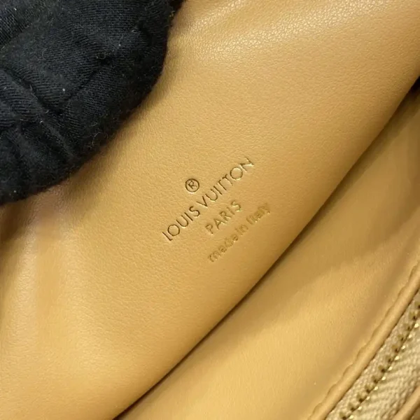 Louis Vuitton Coussin Denim - Image 7