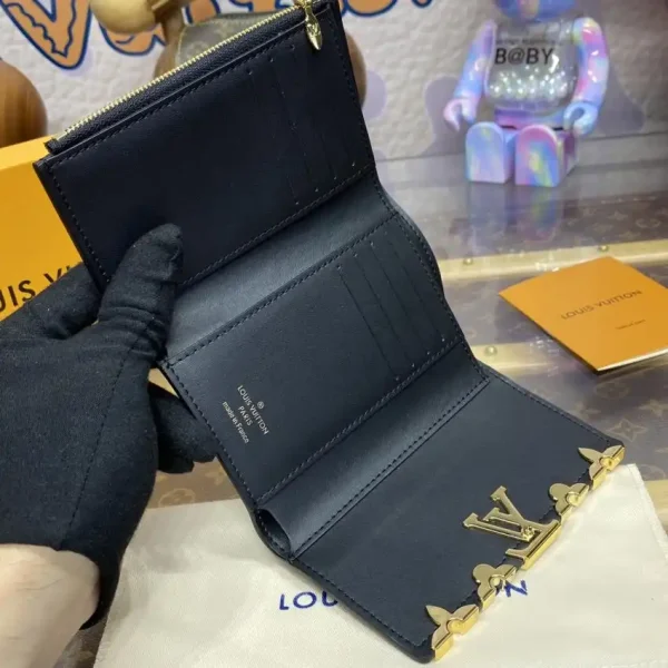 Loius Vuitton Capucines Compact Wallet - Image 5