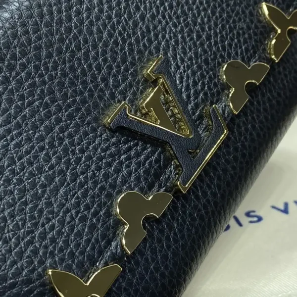 Loius Vuitton Capucines Compact Wallet - Image 6
