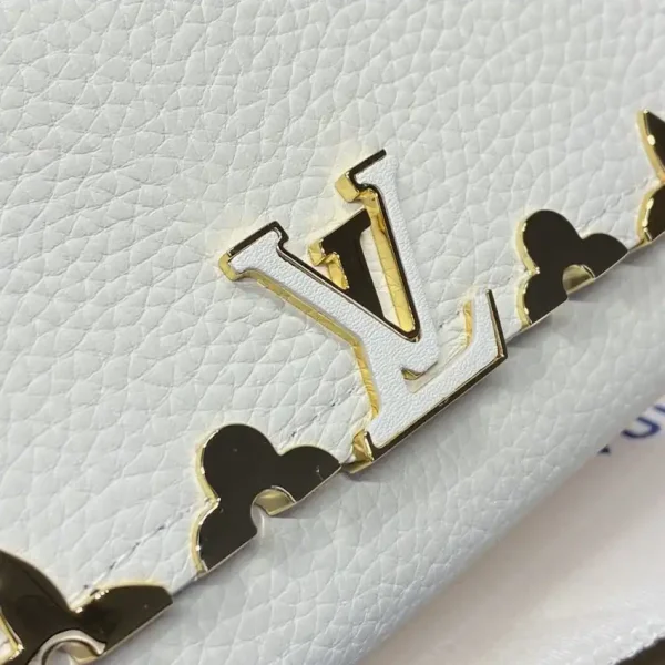 Loius Vuitton Capucines Compact Wallet White - Image 2