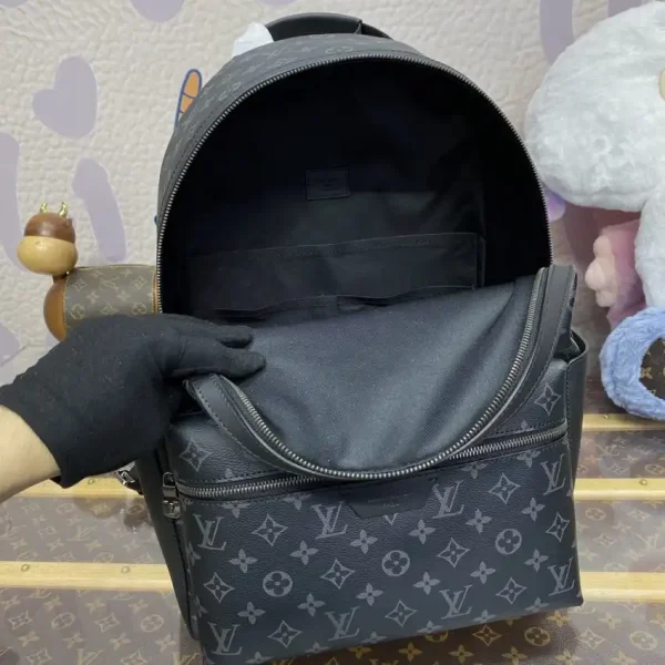 Louis Vuitton Discovery Backpack Blue - Image 10