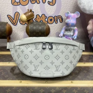 Louis Vuitton Bumbag Discovery Grey