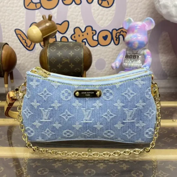 Louis Vuitton Liv Pochette