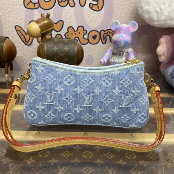 Louis Vuitton Liv Pochette - Image 5