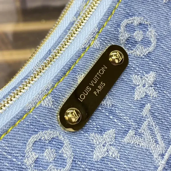 Louis Vuitton Liv Pochette - Image 8