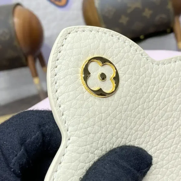 Loius Vuitton Capucines Pink Beige - Image 6