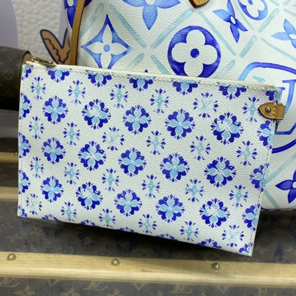 Louis Vuitton Neverfull MM Bue - Image 2