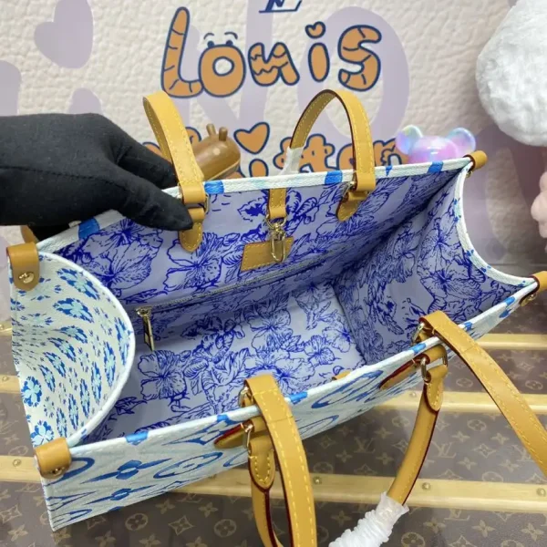LV OnTheGo Blue - Image 3