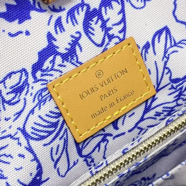 LV OnTheGo Blue - Image 9