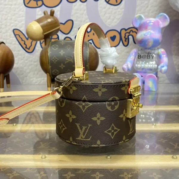 Louis Vuitton Scott - Image 4