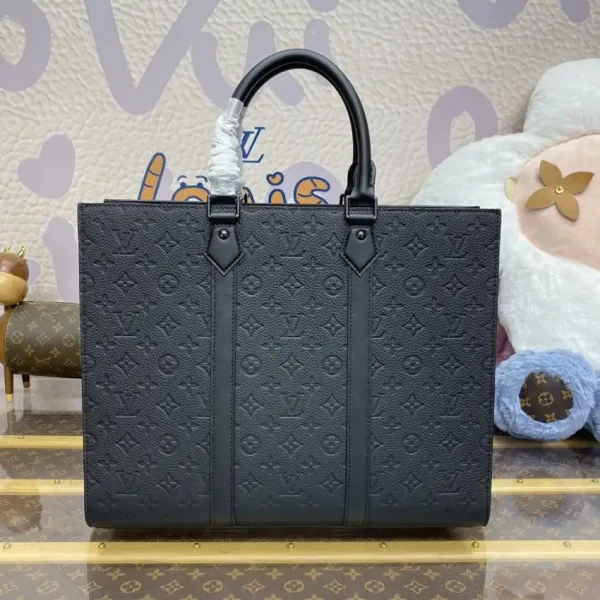 Louis Vuitton Sac Plat 24H Black - Image 10