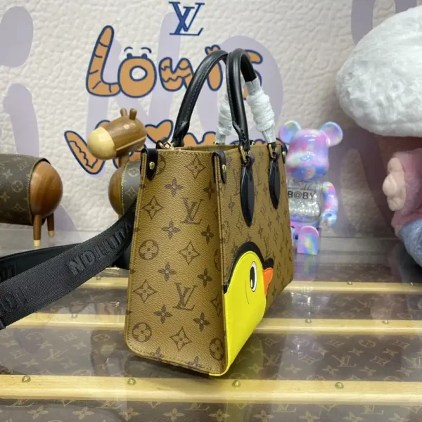 LV OnTheGo PM Duck - Image 2