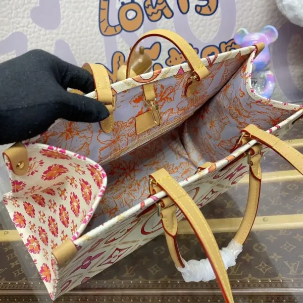 LV OnTheGo Orange - Image 4