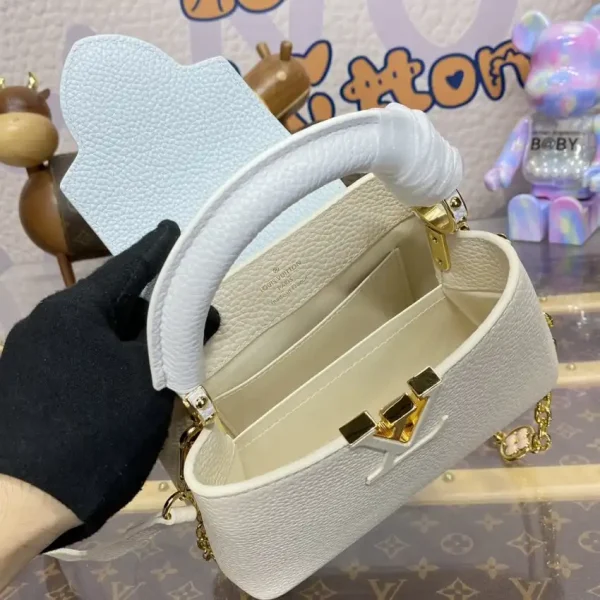 Loius Vuitton Capucines Beige Blue - Image 4