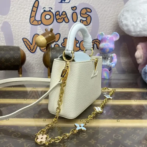 Loius Vuitton Capucines Beige Blue - Image 5