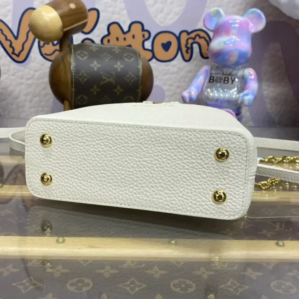 Loius Vuitton Capucines Beige Blue - Image 8