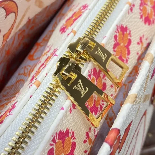 LV OnTheGo East West Orange - Image 8