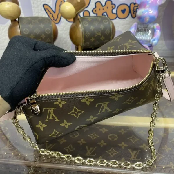 Louis Vuitton Bloom Pouch - Image 6