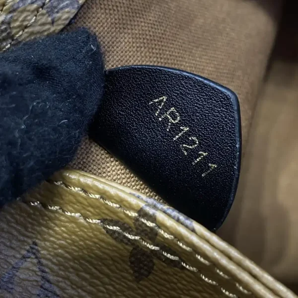 Louis Vuitton Atlantis Light Brown - Image 11