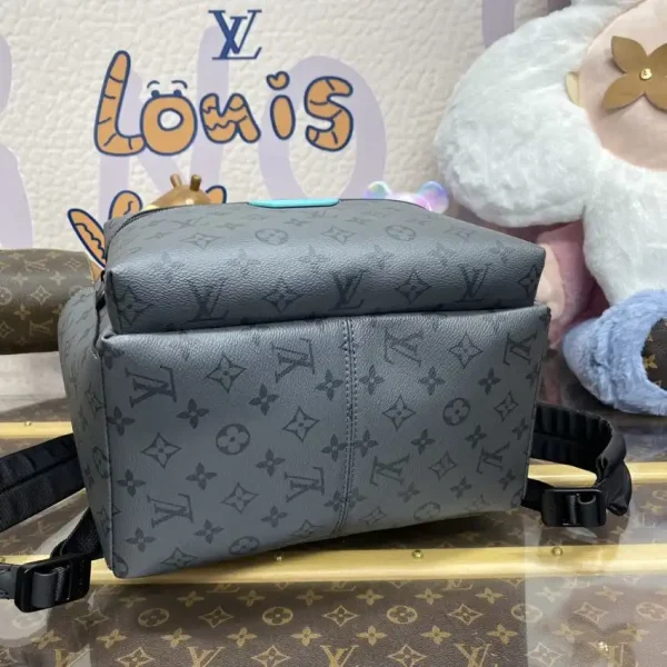 Louis Vuitton Discovery Backpack Grey - Image 5