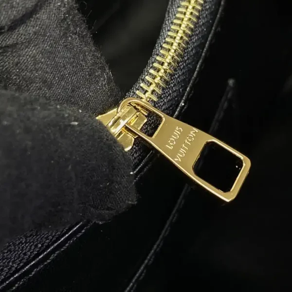Loius Vuitton Capucines Large Black Full - Image 6