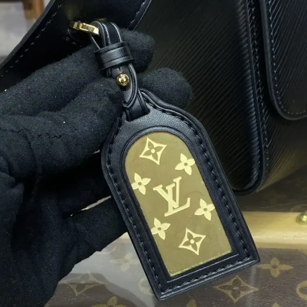 Louis Vuitton Twist Black With Strap - Image 3
