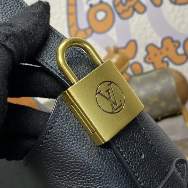 Louis Vuitton Low Key Hobo Black - Image 4