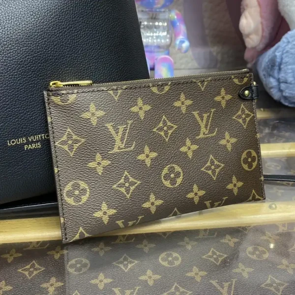 Louis Vuitton Low Key Hobo Black - Image 2
