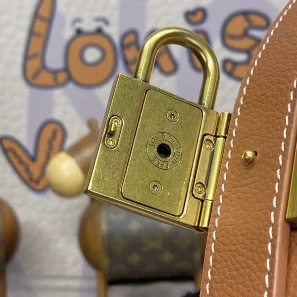 Louis Vuitton Low Key Hobo Brown - Image 11
