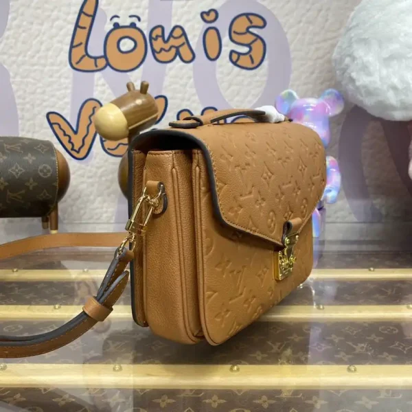 Louis Vuitton Pochette Metis Brown - Image 8