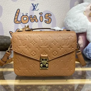 Louis Vuitton Pochette Metis Brown