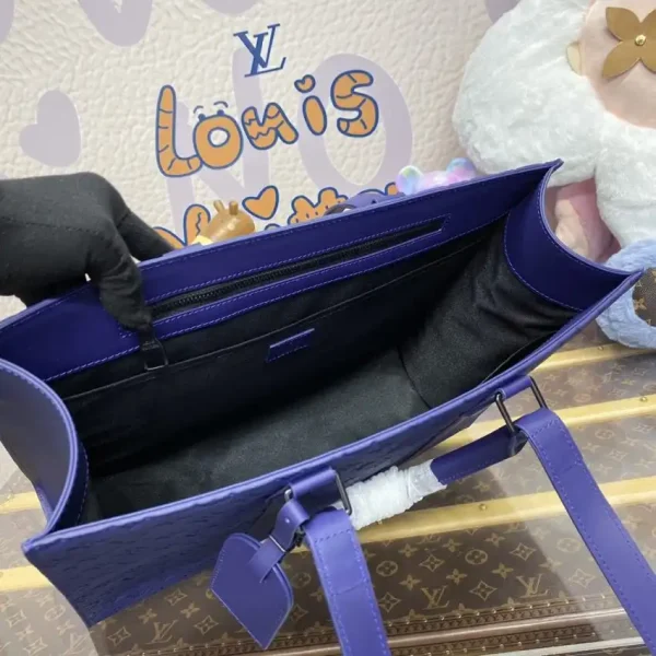 Louis Vuitton Sac Plat 24H Blue - Image 4