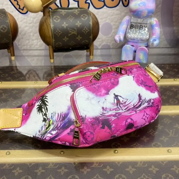 Louis Vuitton Bumbag Rush - Image 10