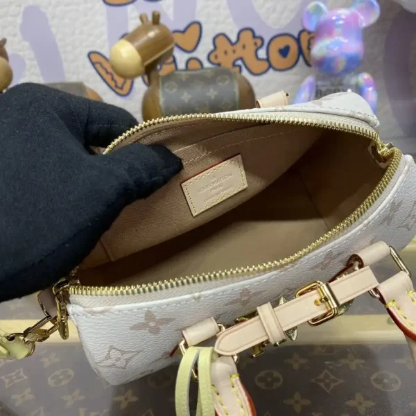 Louis Vuitton Speedy 18 Beige - Image 3