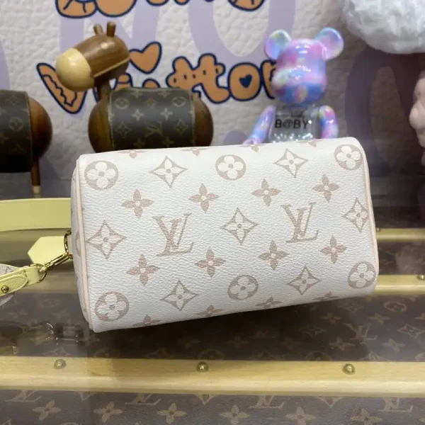 Louis Vuitton Speedy 18 Beige - Image 10