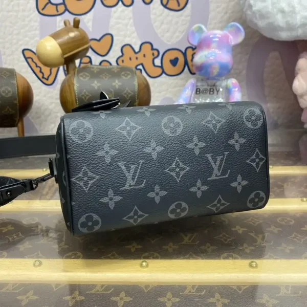 Louis Vuitton Speedy 18 Black - Image 6