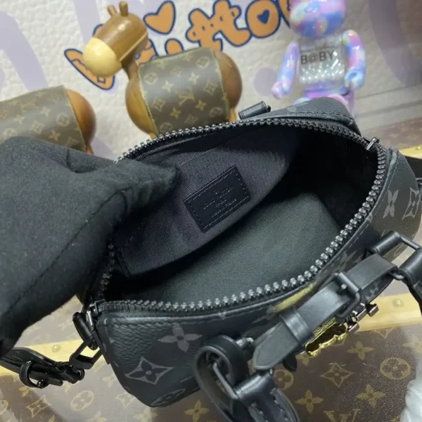 Louis Vuitton Speedy 18 Black - Image 8