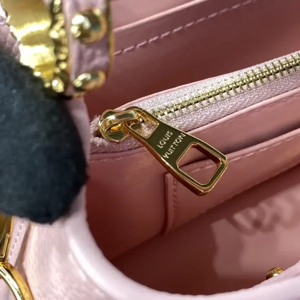 Loius Vuitton Capucines East West Pink - Image 3