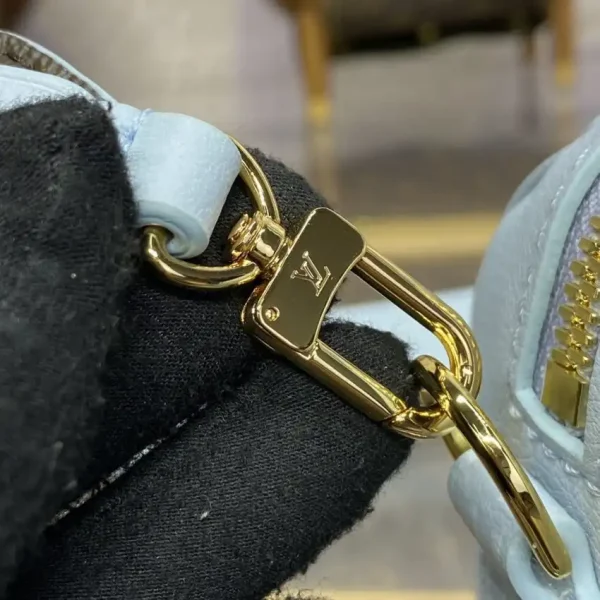 Louis Vuitton Speedy 18 Sky Blue - Image 8