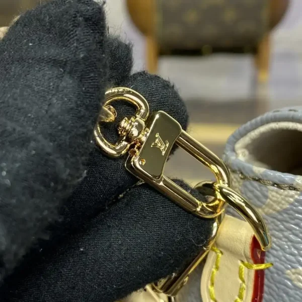 Louis Vuitton Wallet on Chain Ivy Grey - Image 3