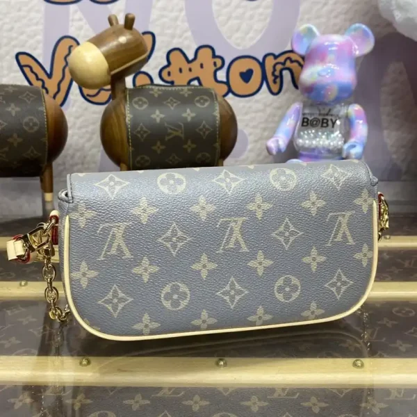 Louis Vuitton Wallet on Chain Ivy Grey - Image 7