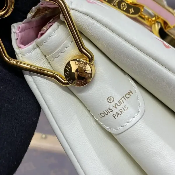 Louis Vuitton Coussin White Orange - Image 9