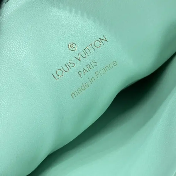 Louis Vuitton Coussin Pink - Image 3