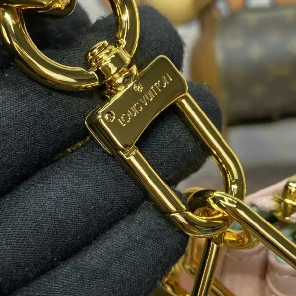 Louis Vuitton Coussin Pink - Image 8