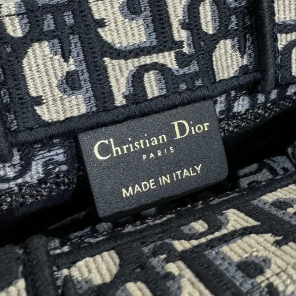 Dior Tote Book Mini CD - Image 7