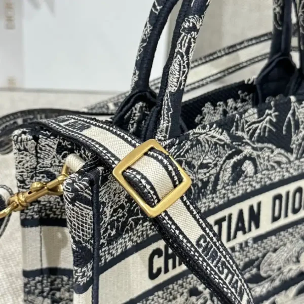 Dior Tote Book Mini  Tiger - Image 9