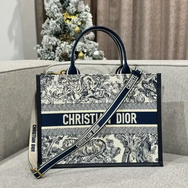 Dior Tote Book White Tiger Leather - Image 3