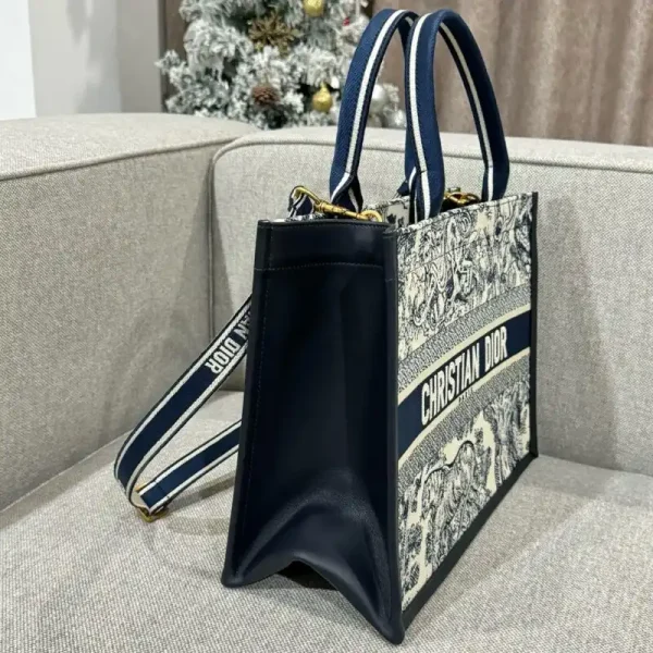 Dior Tote Book White Tiger Leather - Image 4